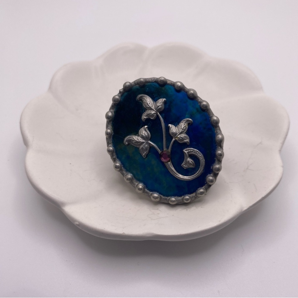 Art Nouveau Pewter Brooch with Blue Green Iridescent Background Floral Scroll - Picture 4 of 4